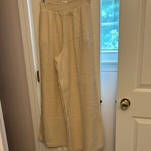 Aerie Cream Smocked Pants
